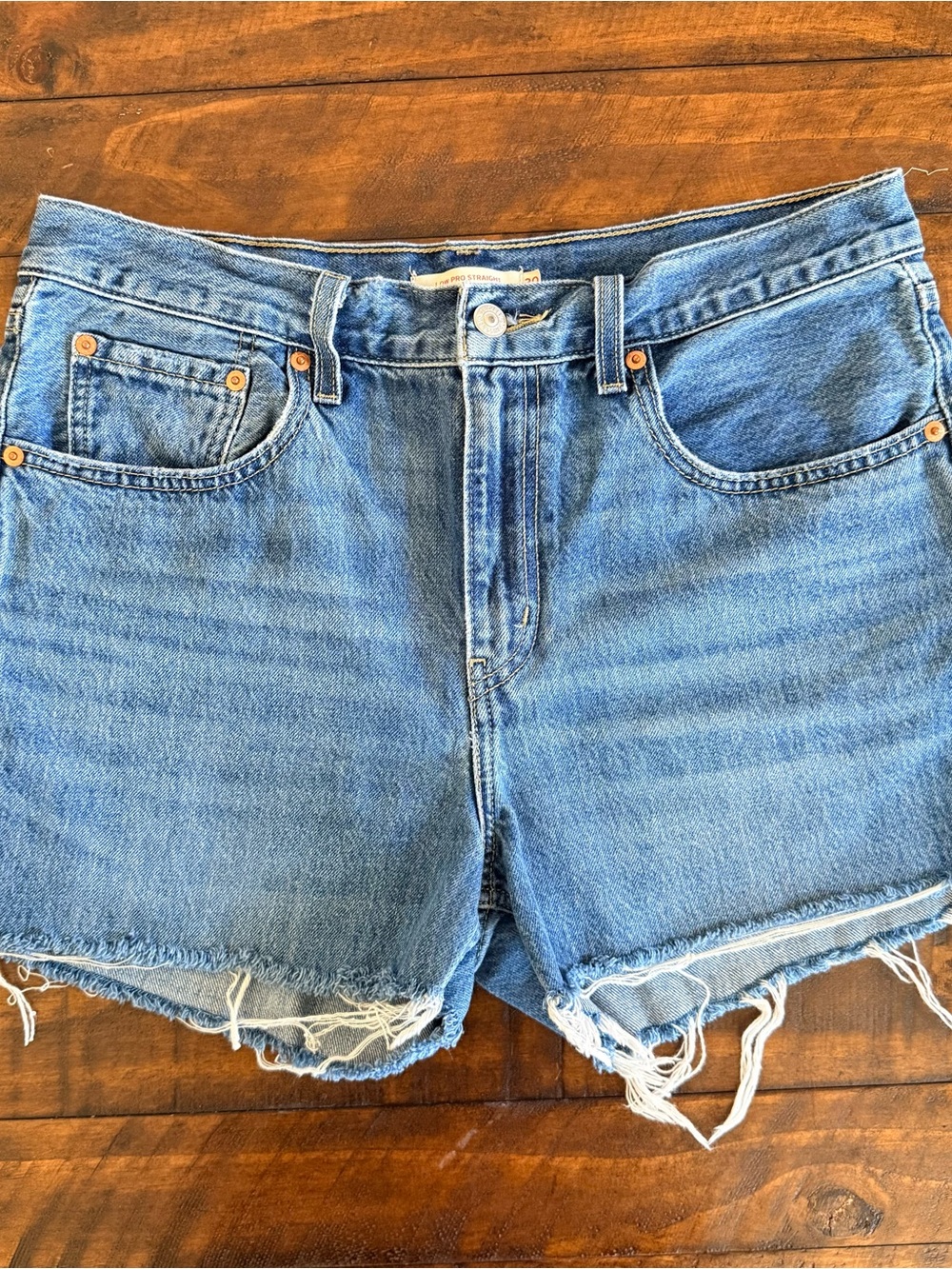 Levi’s Low Pro Straight Cut Off Shorts, Women’s Size 30